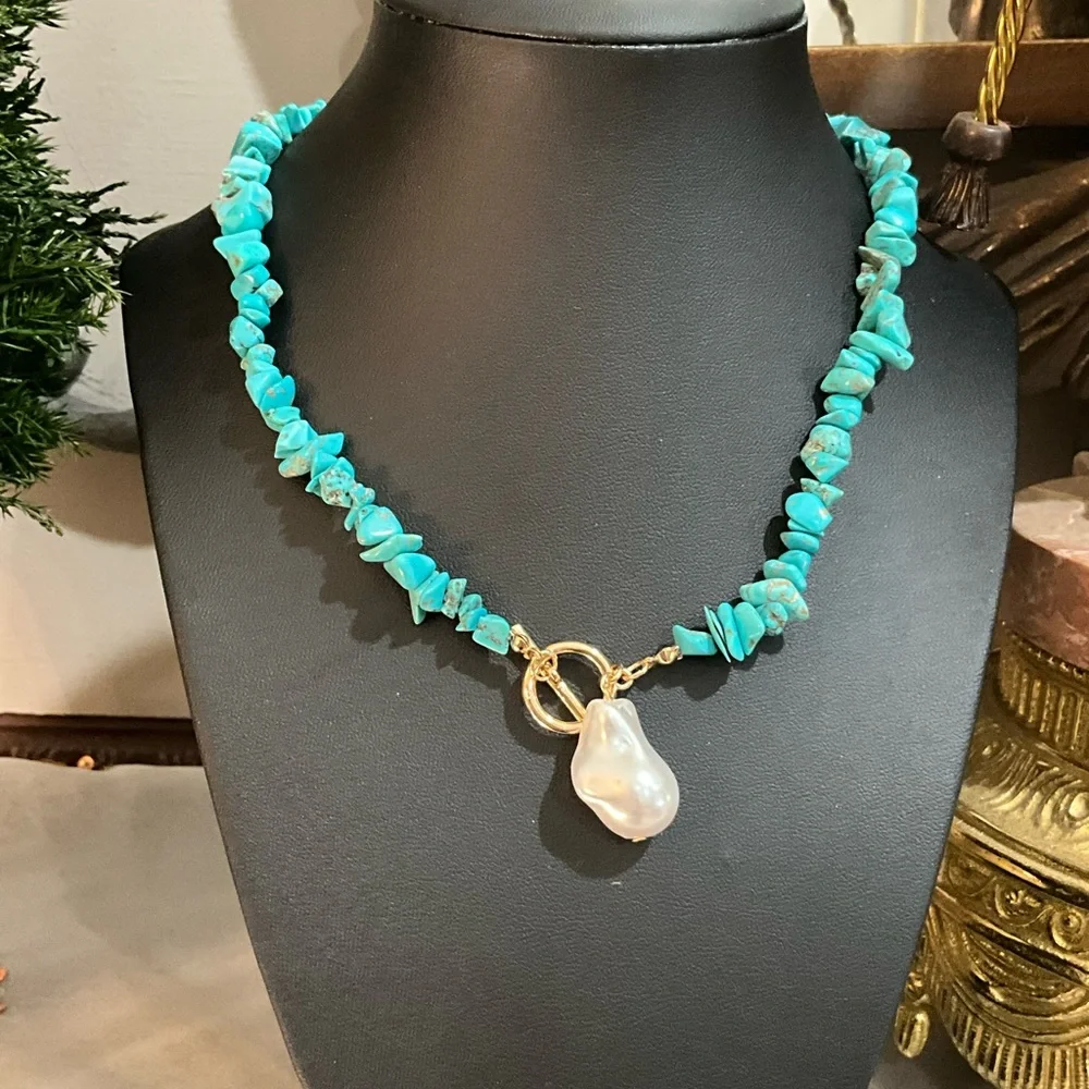 Turquoise and Gold Jewelry Set with Pearl Accents - Picture 7 of 9